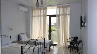 Отель Hotel Like Кобулети Трехместный номер-7