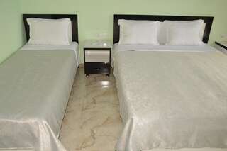 Отель Hotel Like Кобулети Трехместный номер-8